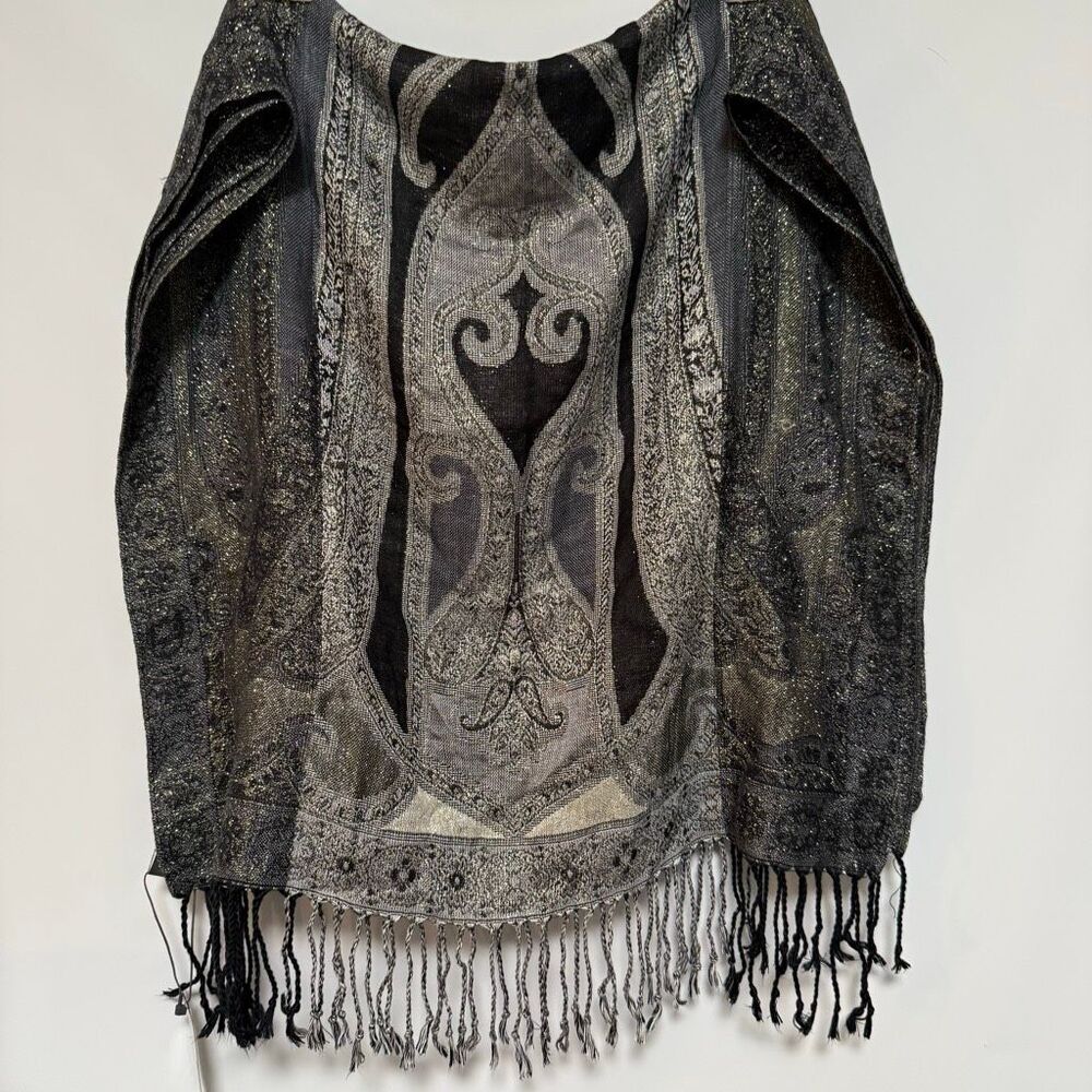 Vince Camuto Women fringe black gold metallic wrap/scarf 78x22” NWT